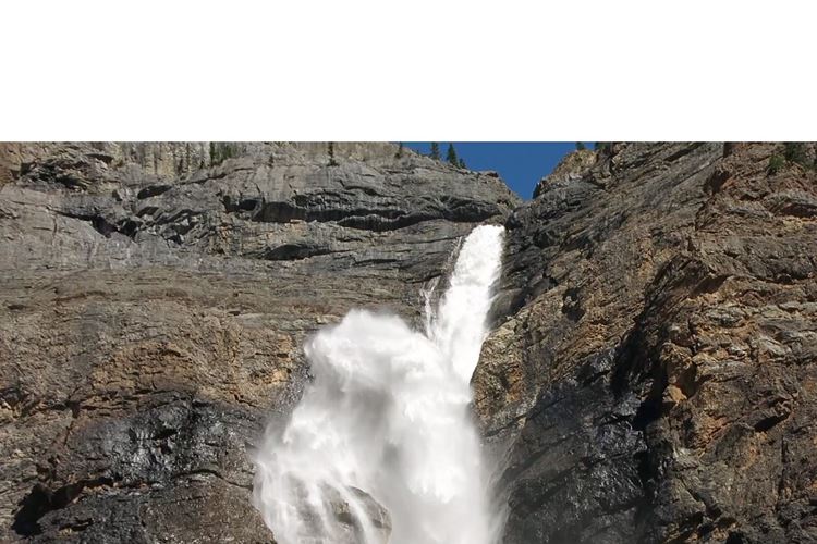 Canada Brit Col: Yoho, Iceline Trail, Takakkaw Falls at parking lot, Walkopedia